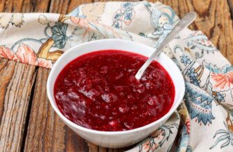 Selfmade Cranberry Sauce – Barefeet within t...