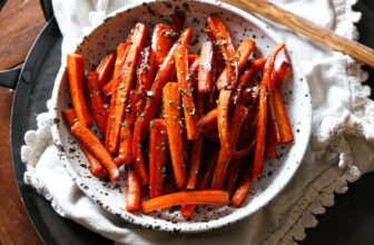 Brown Sugar Roasted Carrots – Cookies and Cu...