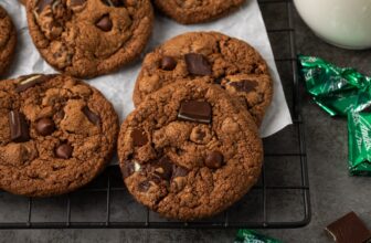 Double Chocolate Mint Cookies – Cookies and ...