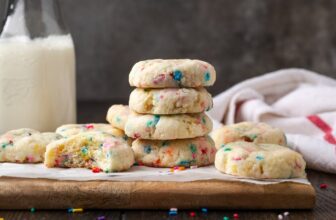 Funfetti Cookies | Cookies and Cups