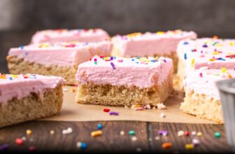 Sugar Cookie Bars | Cookies and Cups