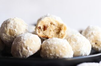 Russian Tea Muffins Recipe (Snowball Cookies)