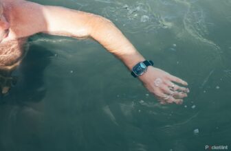 Which Apple Watch fashions are waterproof?