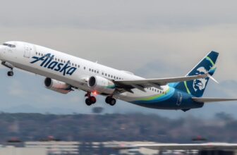 iPhone Survives 16,000-Foot Drop From Alaska Airwa...