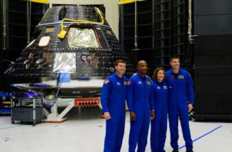NASA Astronauts Will not Return to the Moon This 1...