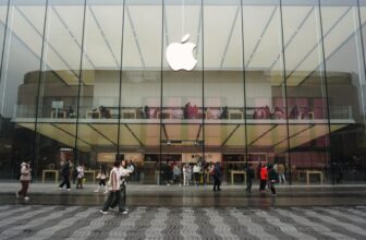 Scammers Despatched Pretend iPhones ‘For Res...