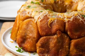 Taco Monkey Bread | Cookies and Cups