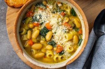 White Bean Soup | Cookies and Cups