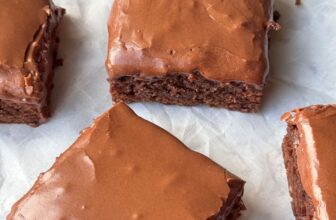LUNCH LADY BROWNIES – The Southern Woman Coo...