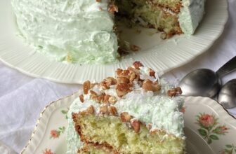 WATERGATE CAKE – The Southern Woman Cooks